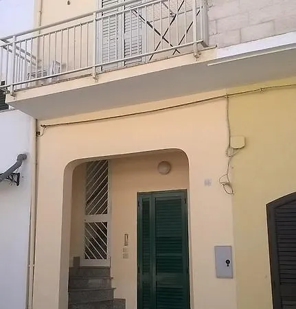Leopardi Holiday * توري ديل أورسو